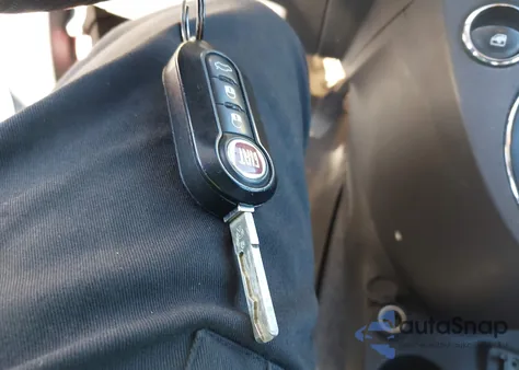 2015 Fiat 500C Pop из США, поврежденный, VIN 3C3CFFDR8FT502858